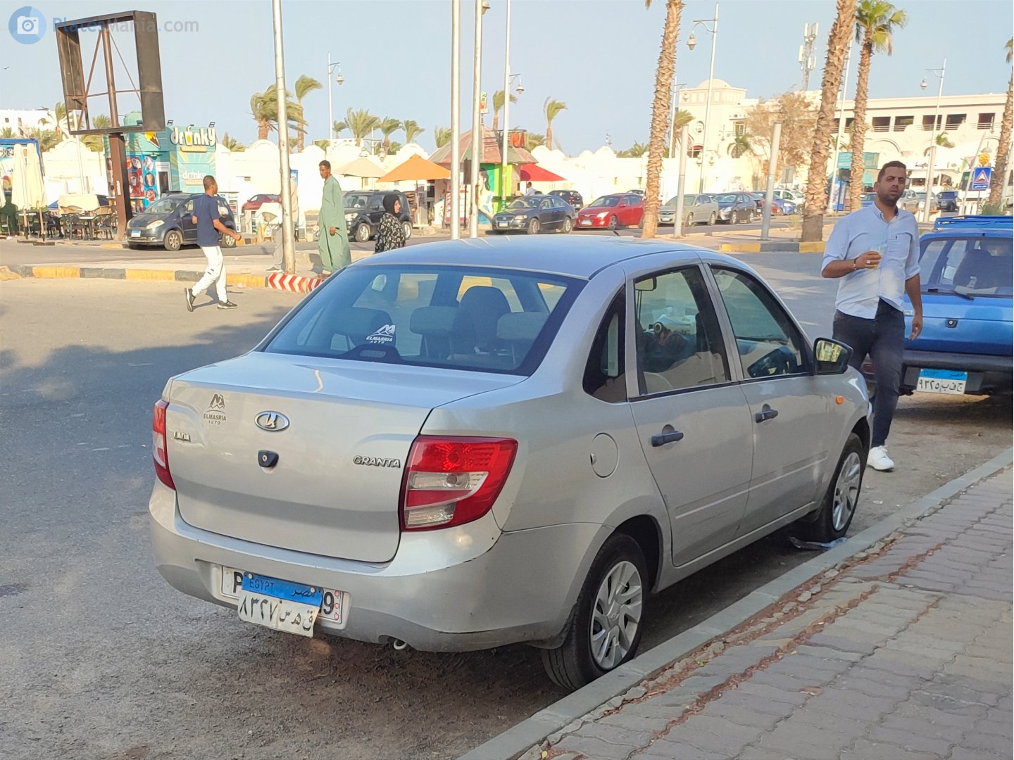 ٨٣٢٧ سھق, Lada (VAZ) 2190 Granta 2190, 2011–2018