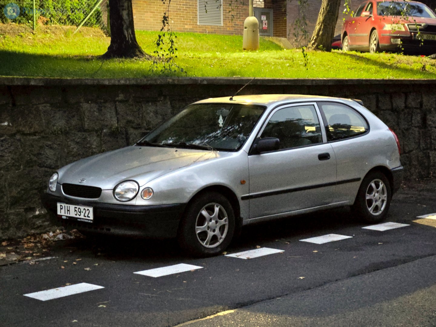 PIH 59-22, Toyota Corolla 8th gen 3-door Hatch (E110), 1997–2001