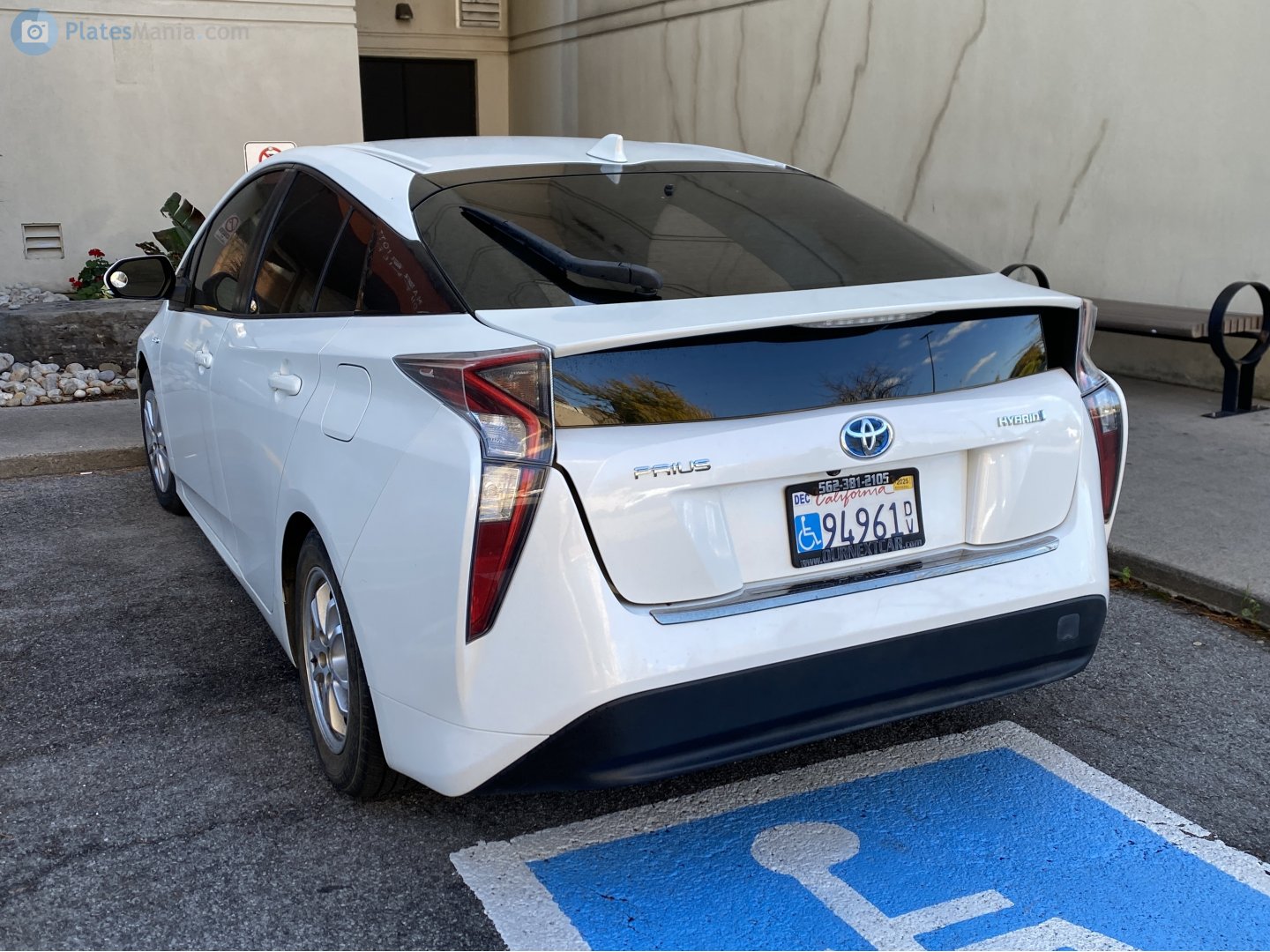 94961D/V, Toyota Prius 4th gen (ZVW50), 2015–2019