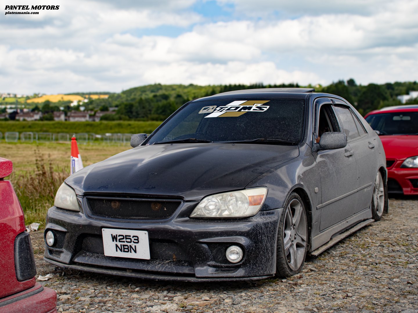 W253NBN, Lexus IS 1st gen Sedan (XE10), 1999–2005