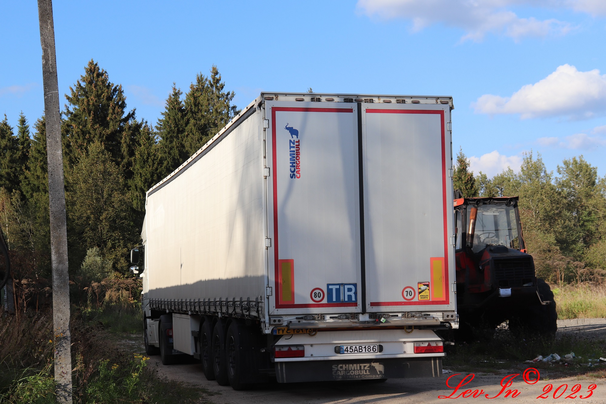 45AB186, Schmitz SCS 