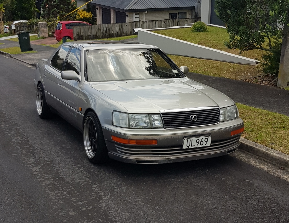 UL969, Lexus LS 1st gen (XF10), 1989–1994