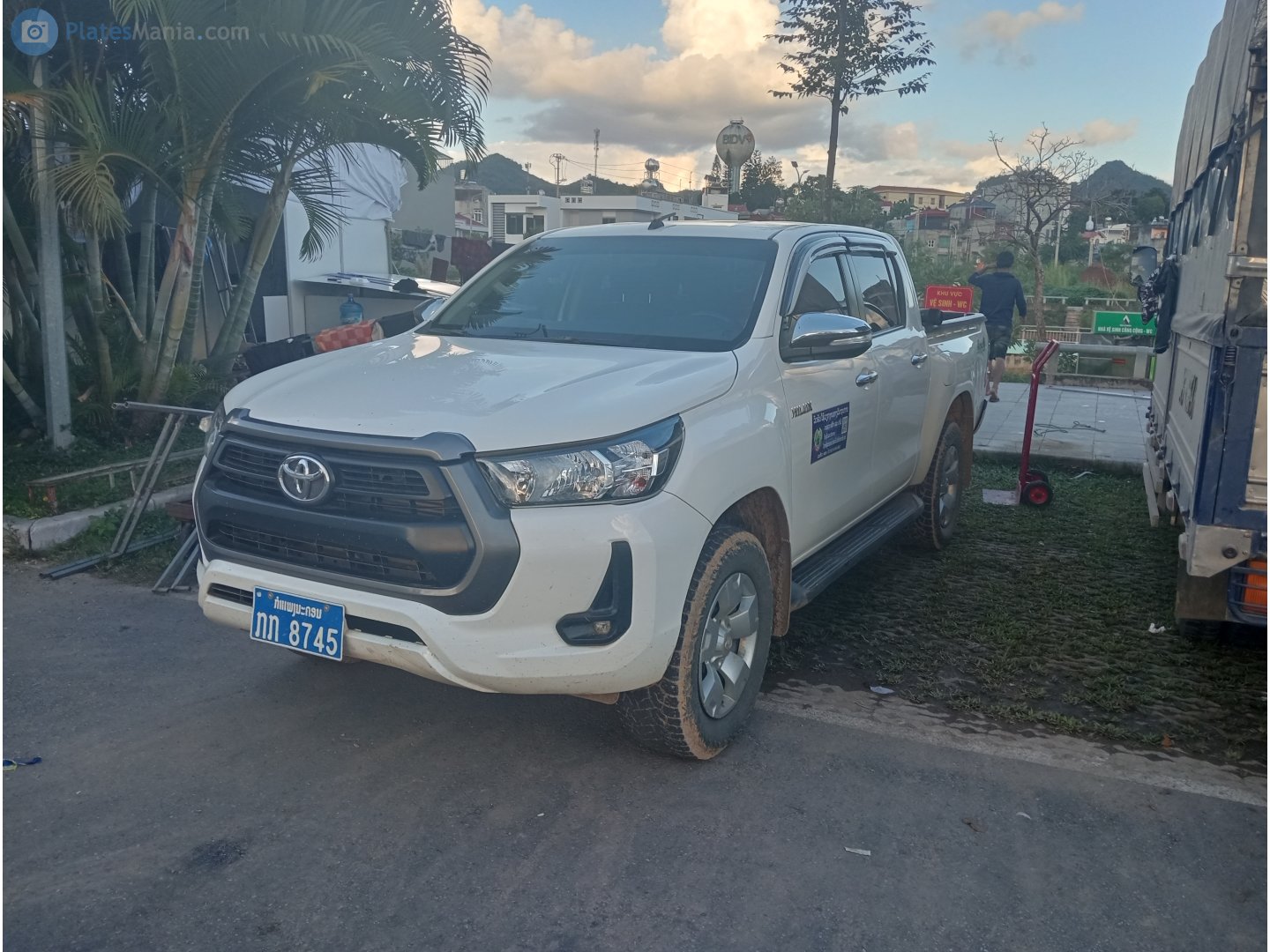 ກກ 8745, Toyota Hilux 8th gen (AN120/AN130), 2015–