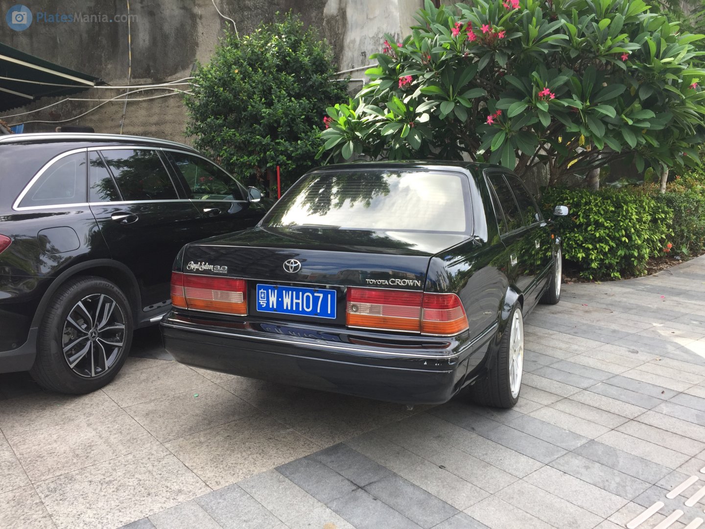 粤W·WH071, Toyota Crown 10th gen Sedan (S150), 1995–2001