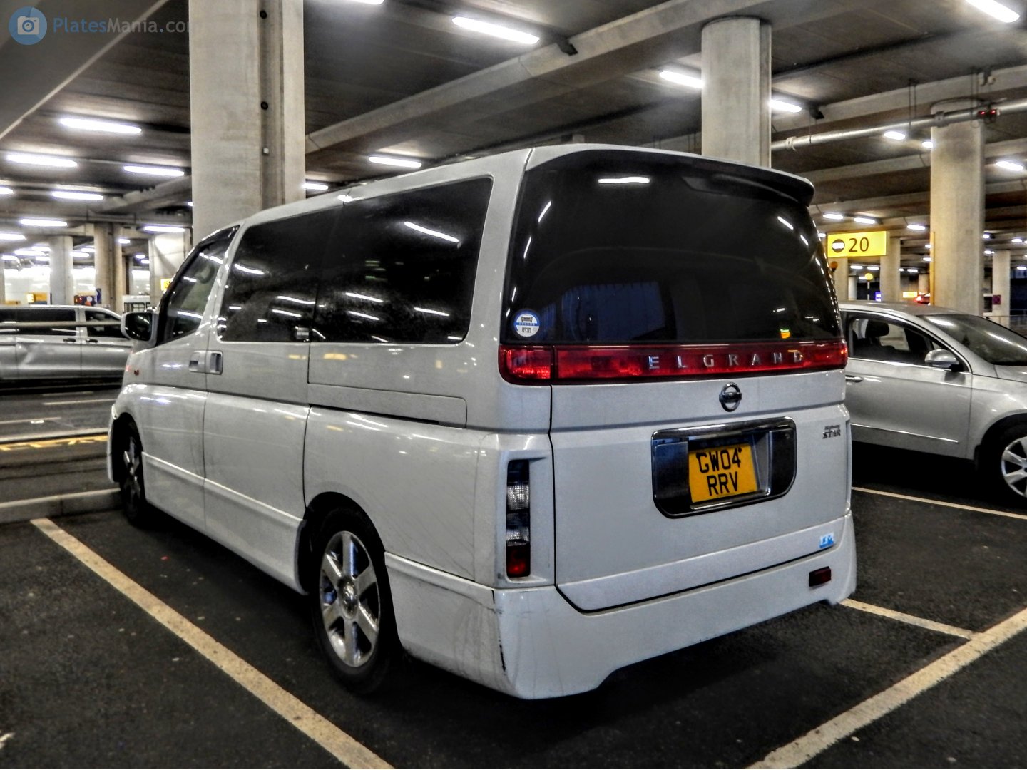 GW04RRV, Nissan Elgrand 2nd gen (E51), 2002–2010