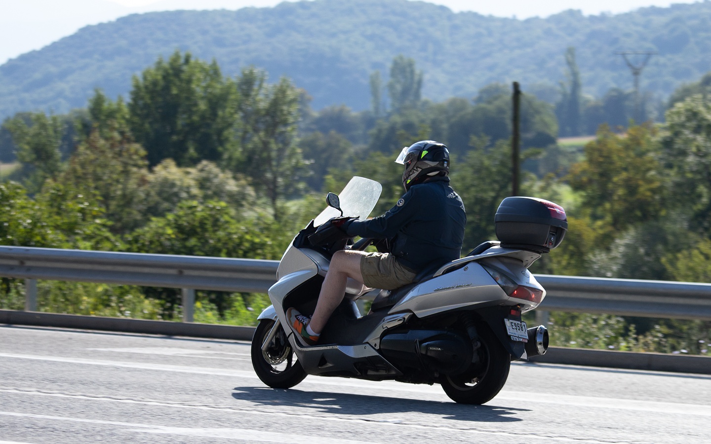 E 9581, Honda Silver Wing 2nd gen SilverWing (FJS600/FJS400), 2002–2010