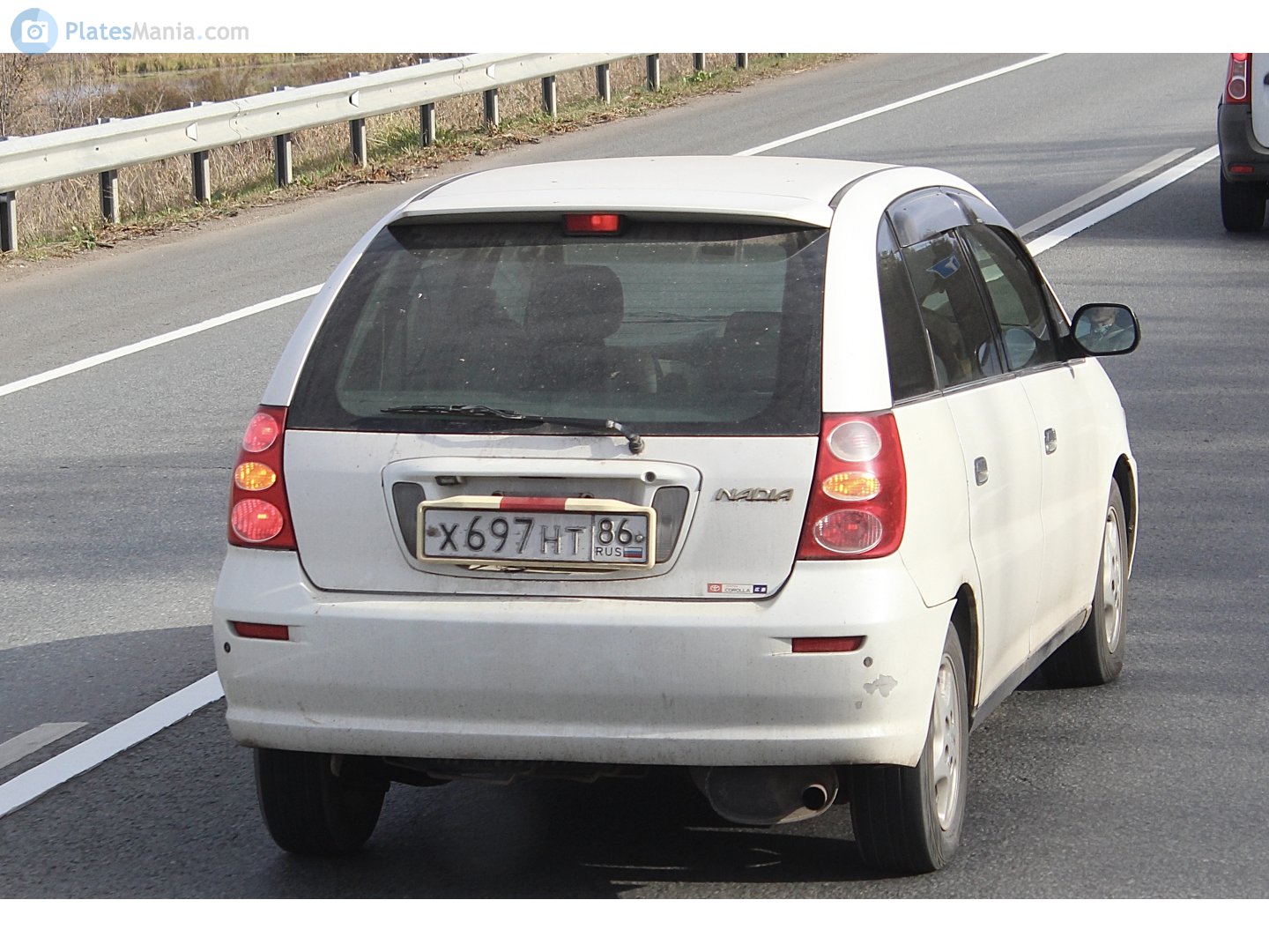 х 697 нт 86, Toyota Nadia 1st gen (XN10), 1998–2003
