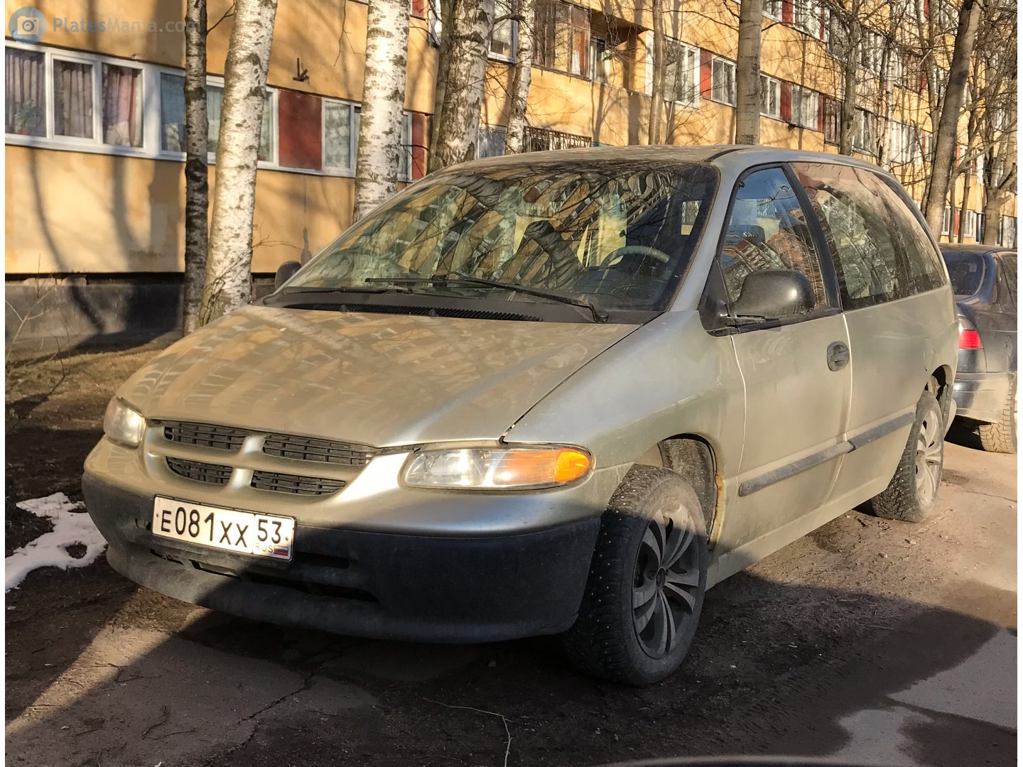 е 081 хх 53, Dodge Caravan 3rd gen (NS), 1995–2000