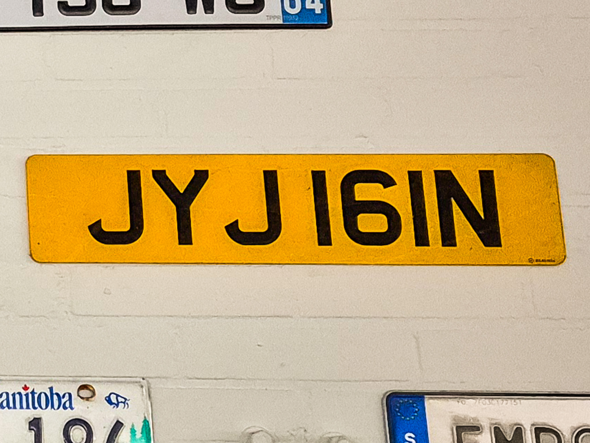 JYJ161N, License plate without vehicle 