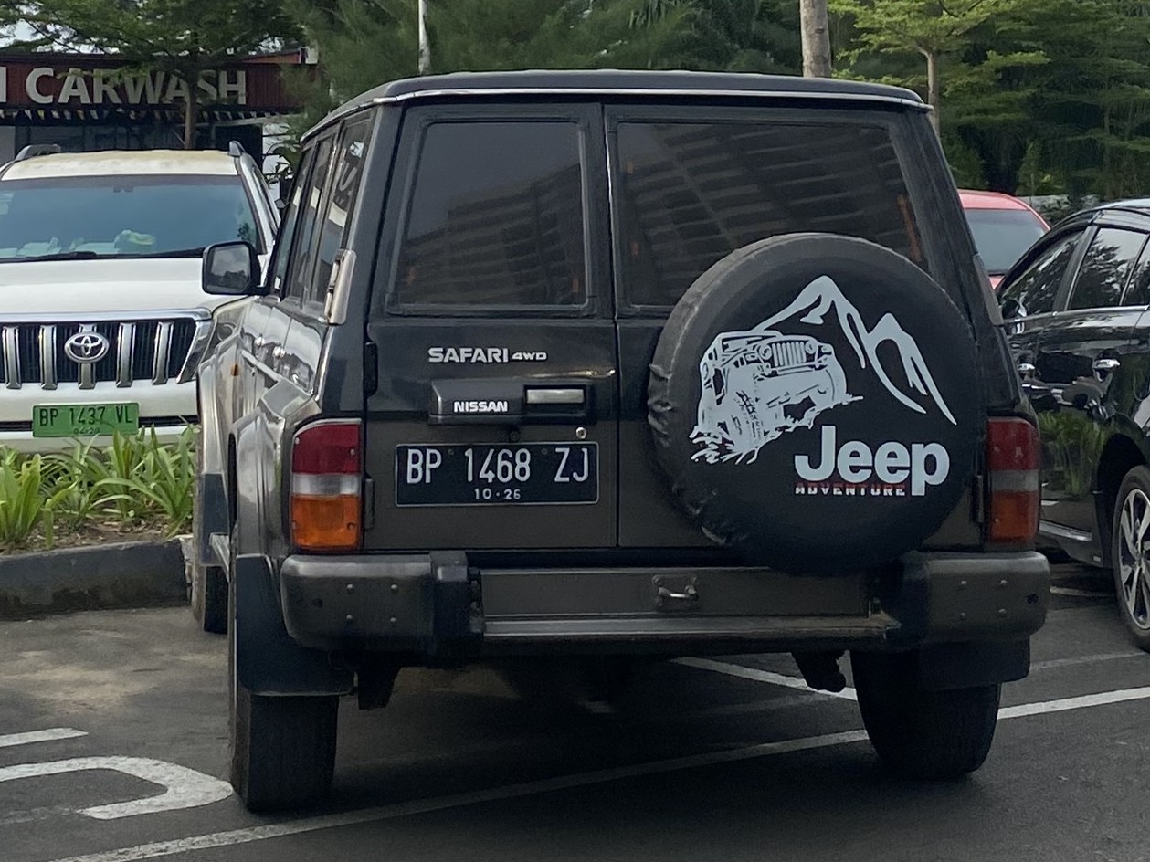 BP 1468 ZJ, Nissan Safari 2nd gen 5-door SUV (Y60; JP-market), 1987–1997