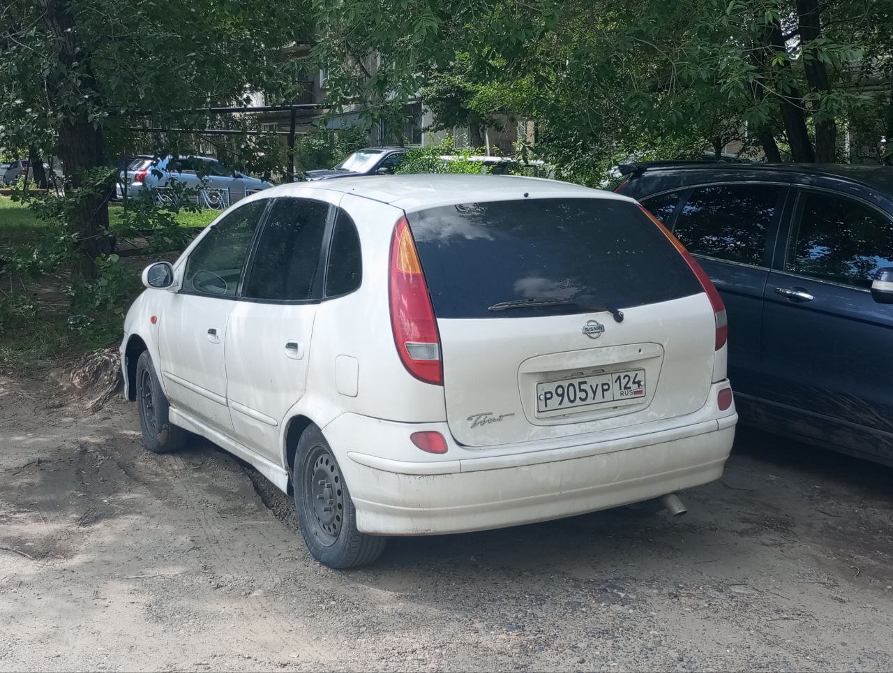 р 905 ур 124, Nissan Tino 1st gen (V10), 1998–2003