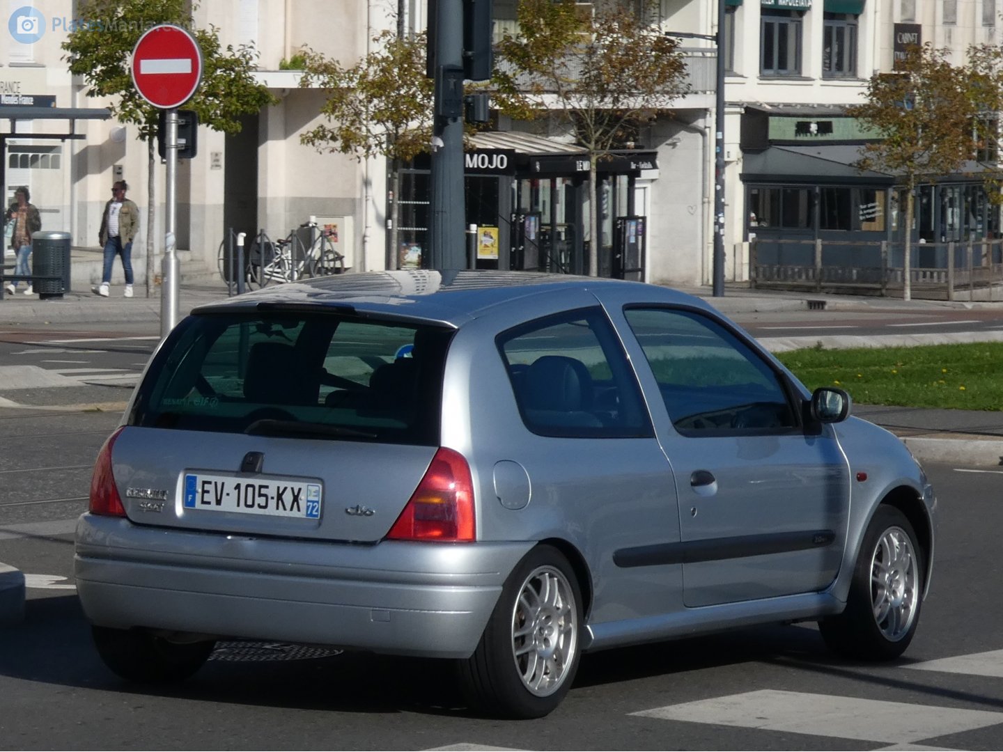 EV-105-KX, Renault Clio 2nd gen 3-door Hatch (C65), 1998–2001