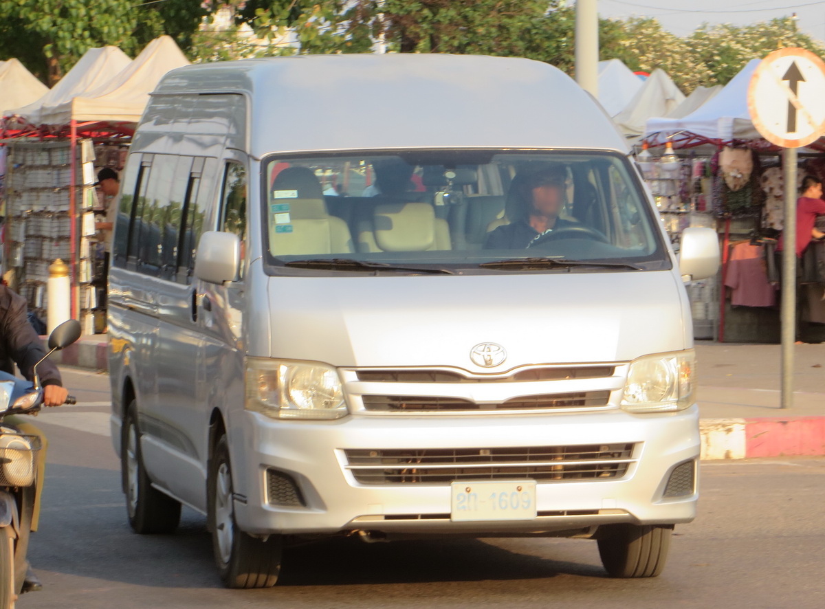 ຂຕ-1609, Toyota HiAce 5th gen Van (H200), 2004–