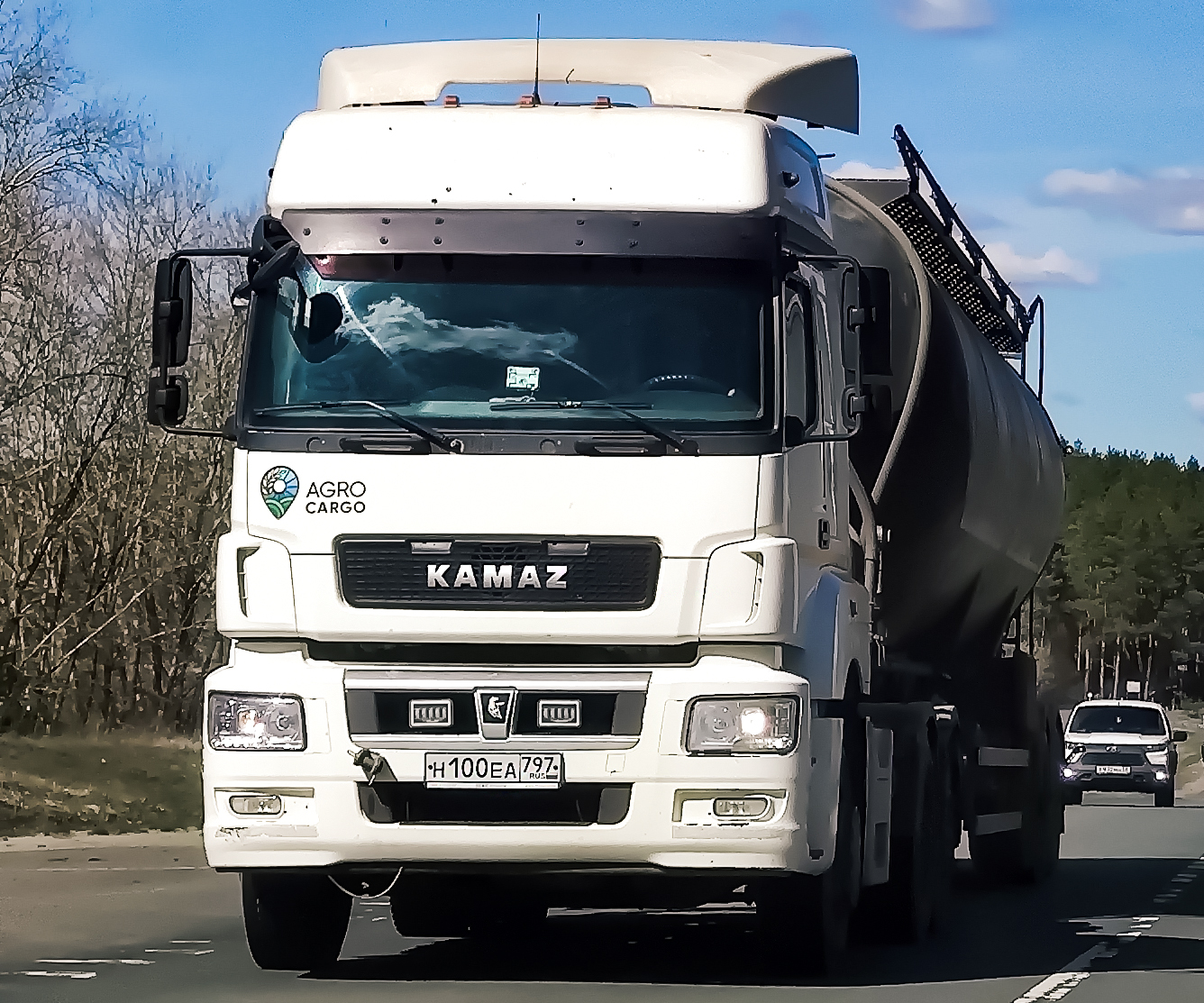 н 100 еа 797, KamAZ 6520 65209, 2017–