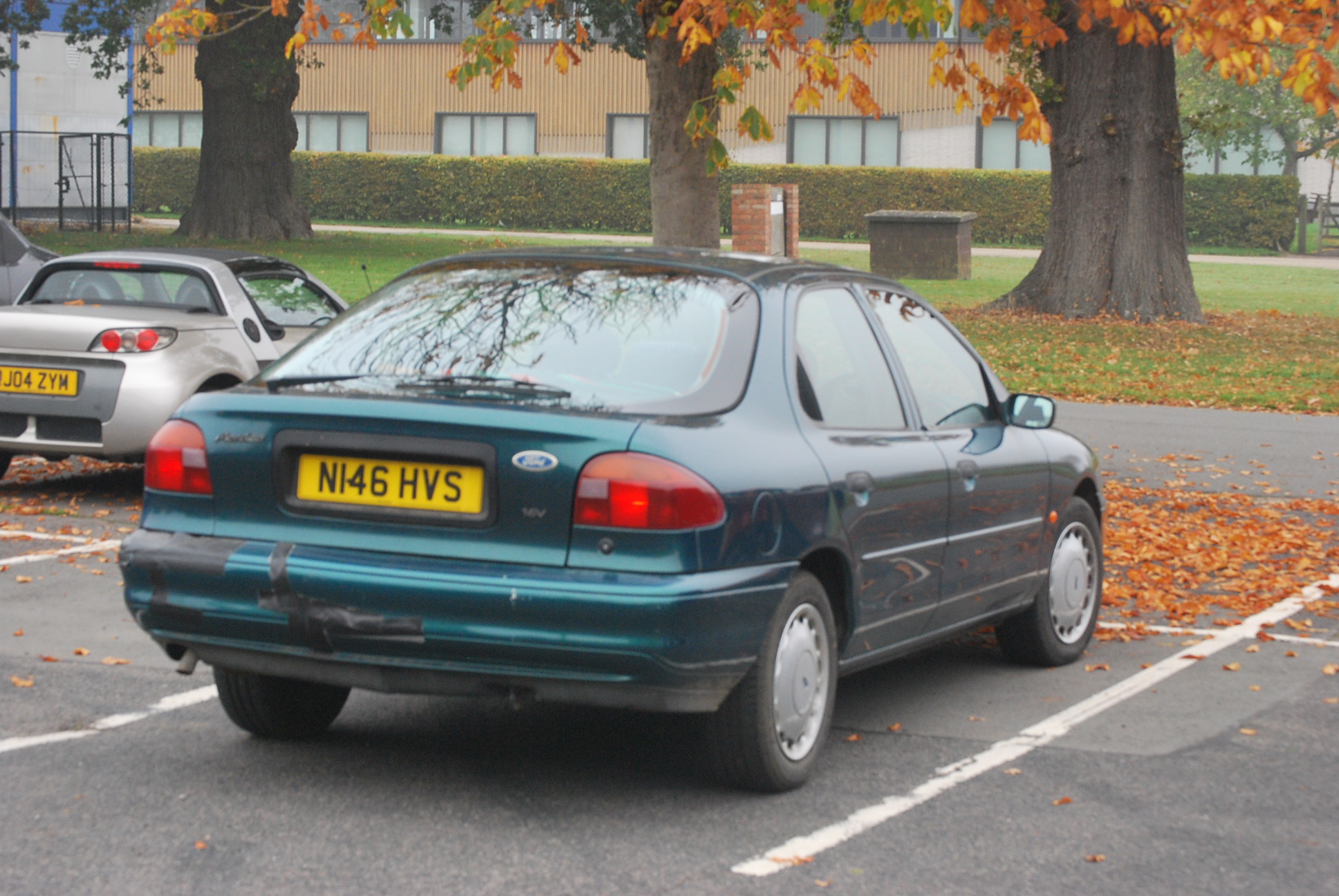 N146HVS, Ford Mondeo 1st gen Sedan/Liftback (Mk1; CDW27), 1993–1996