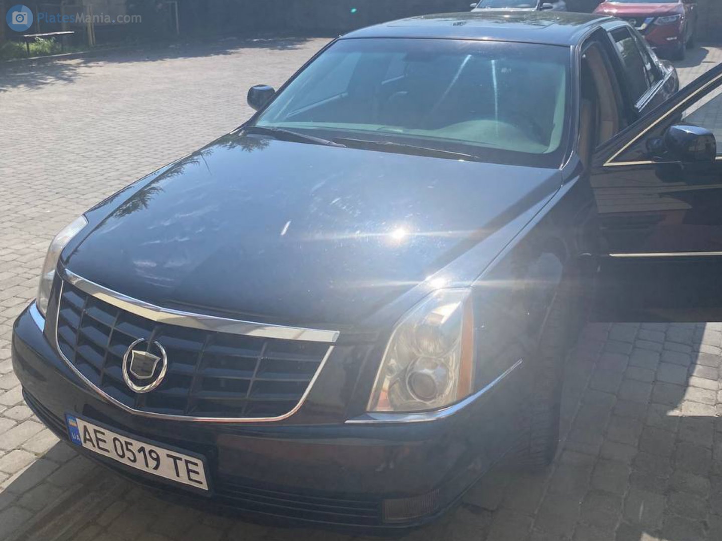 AE 0519 TE, Cadillac DTS 1st gen Sedan (GMX272), 2005–2011