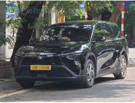 29E-110.40, VinFast Limo Green