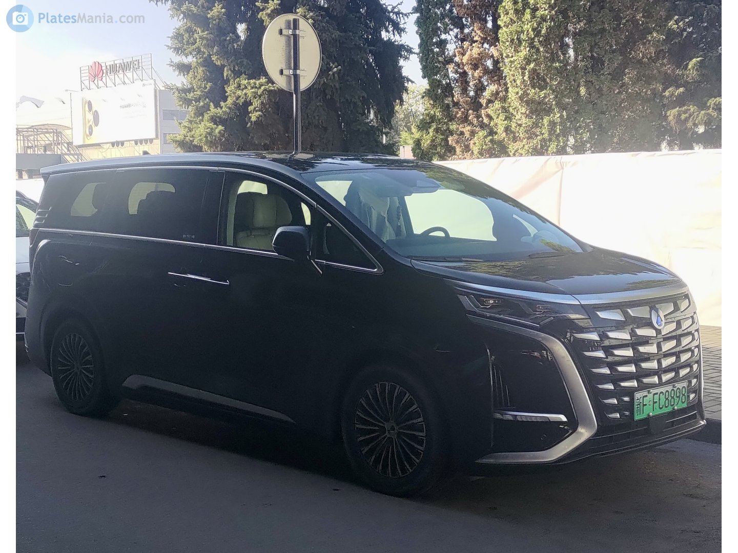 新F·FC8898, Denza (Tengshi) D9 1st gen EV, 2023–