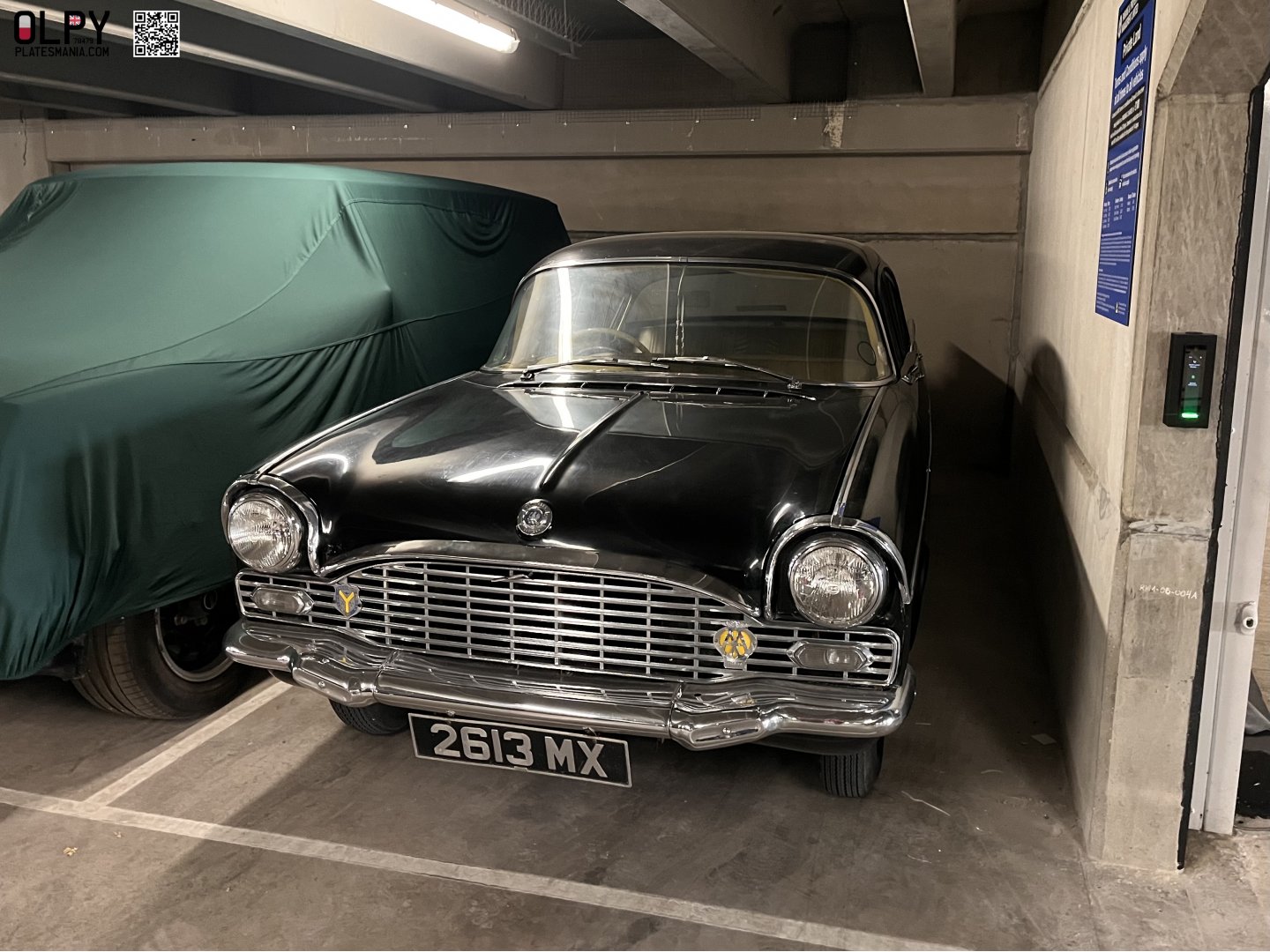 2613MX, Vauxhall Velox 