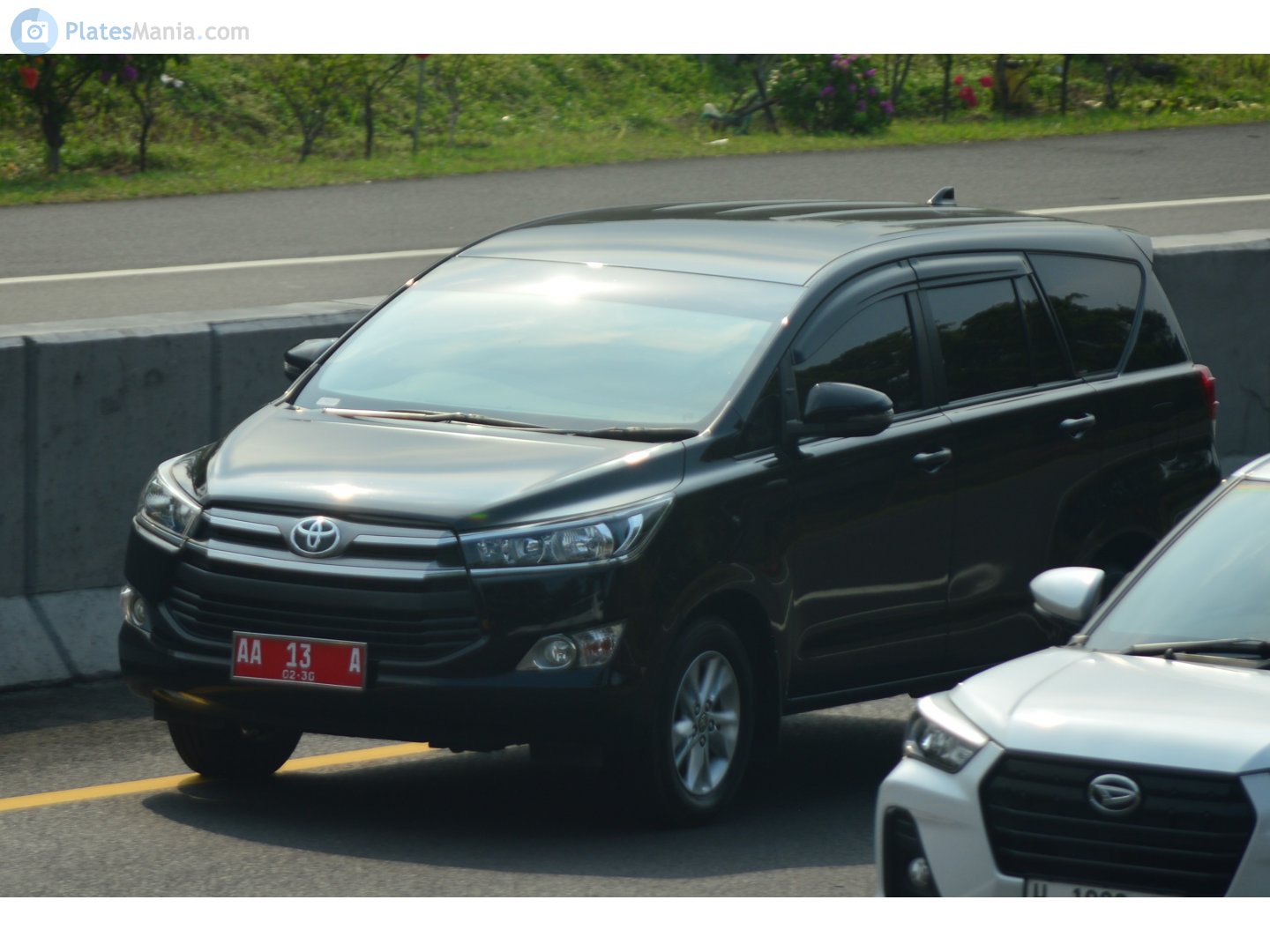 AA 13 A, Toyota Innova 2nd gen Kijang Innova (AN140), 2015–2022