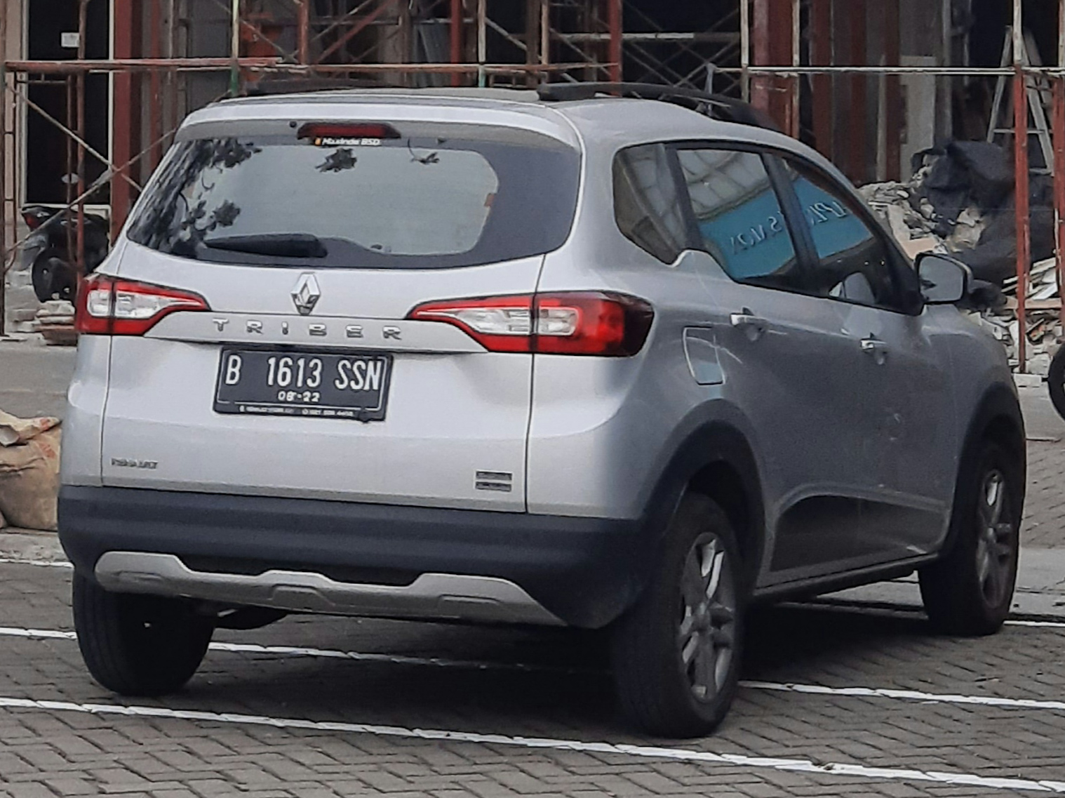 B 1613 SSN, Renault Triber 1st gen (RBC), 2019–2025 (–present for ZA-market)