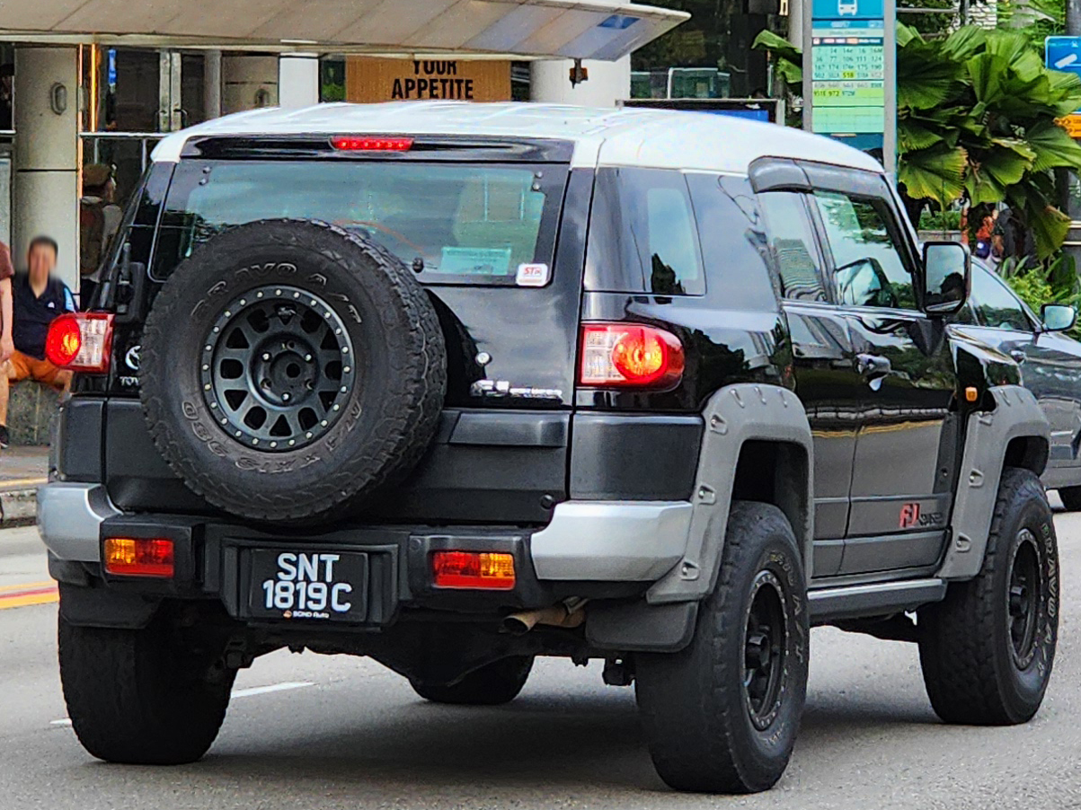 SNT 1819 C, Toyota FJ Cruiser 1st gen (XJ10), 2006–2022