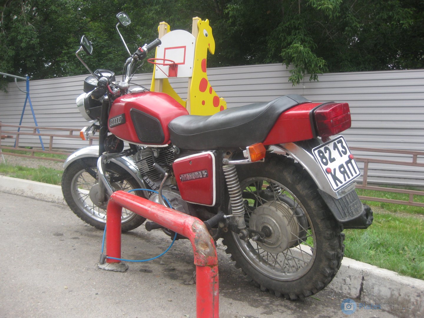 8213 КЯП, Izh Планета (Planeta) 5, 1987–2008