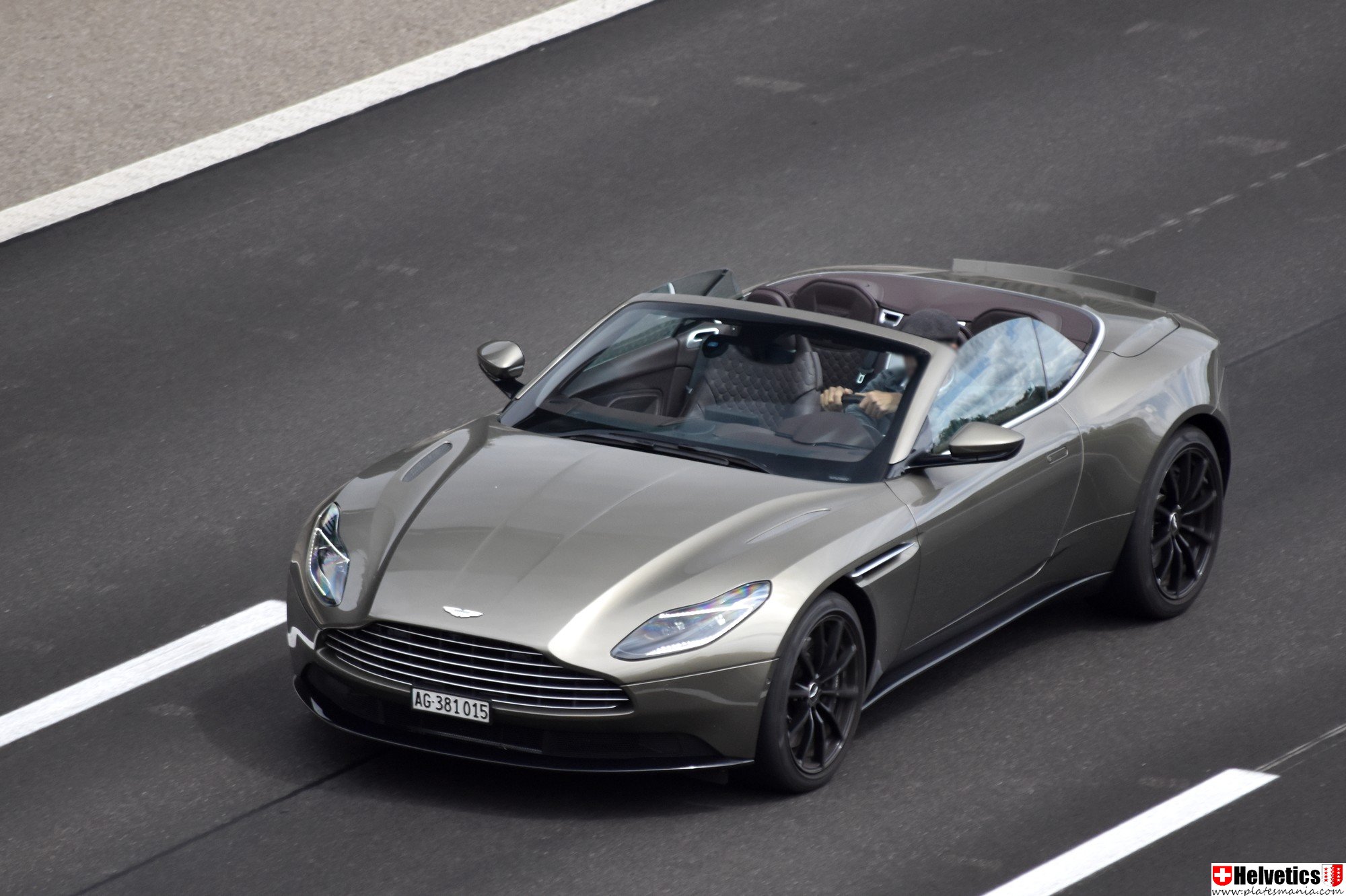 AG 381015, Aston Martin DB11 Volante Convertible (AM5), 2018–2023