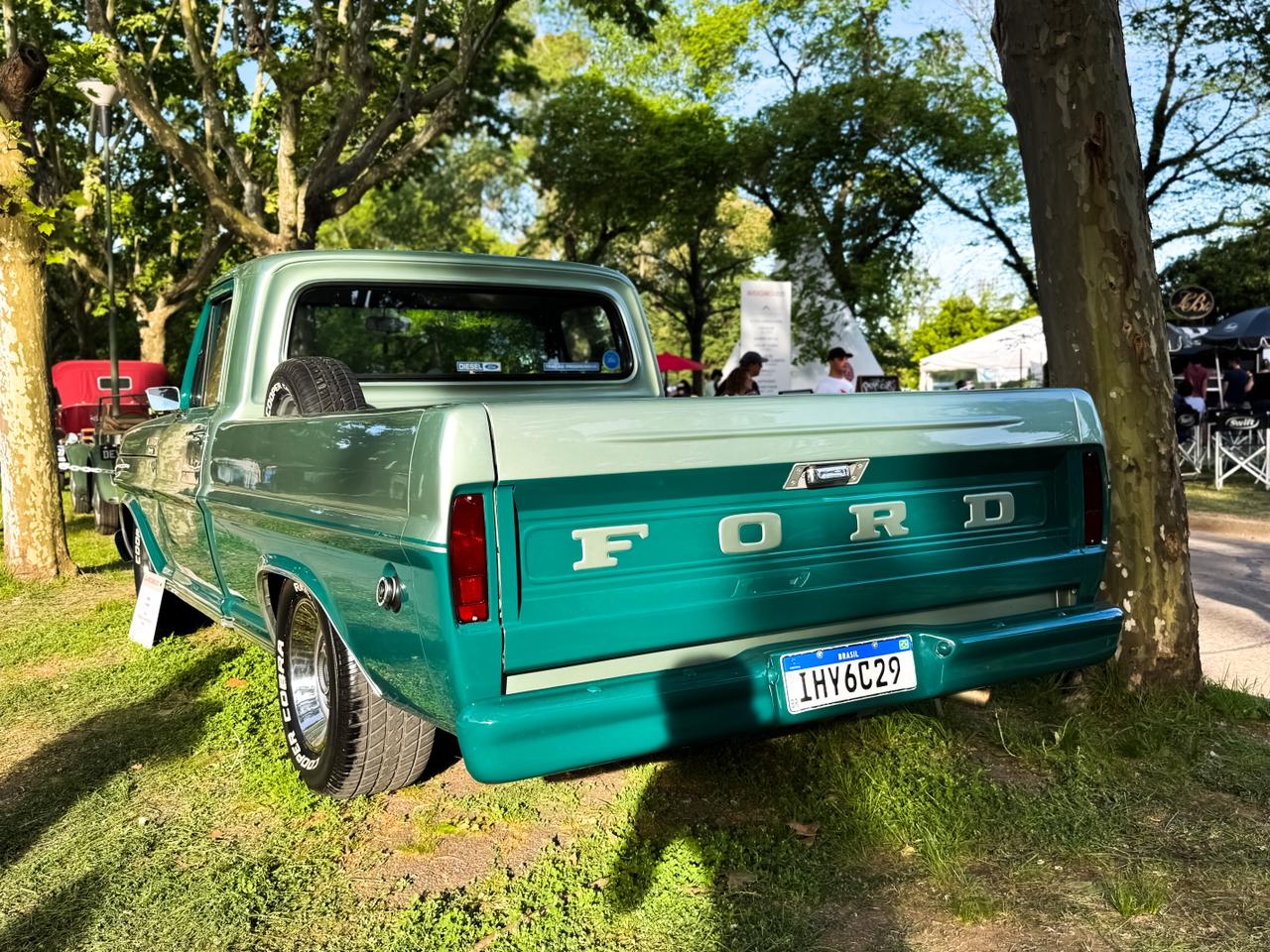 IHY6C29, Ford F-1000 