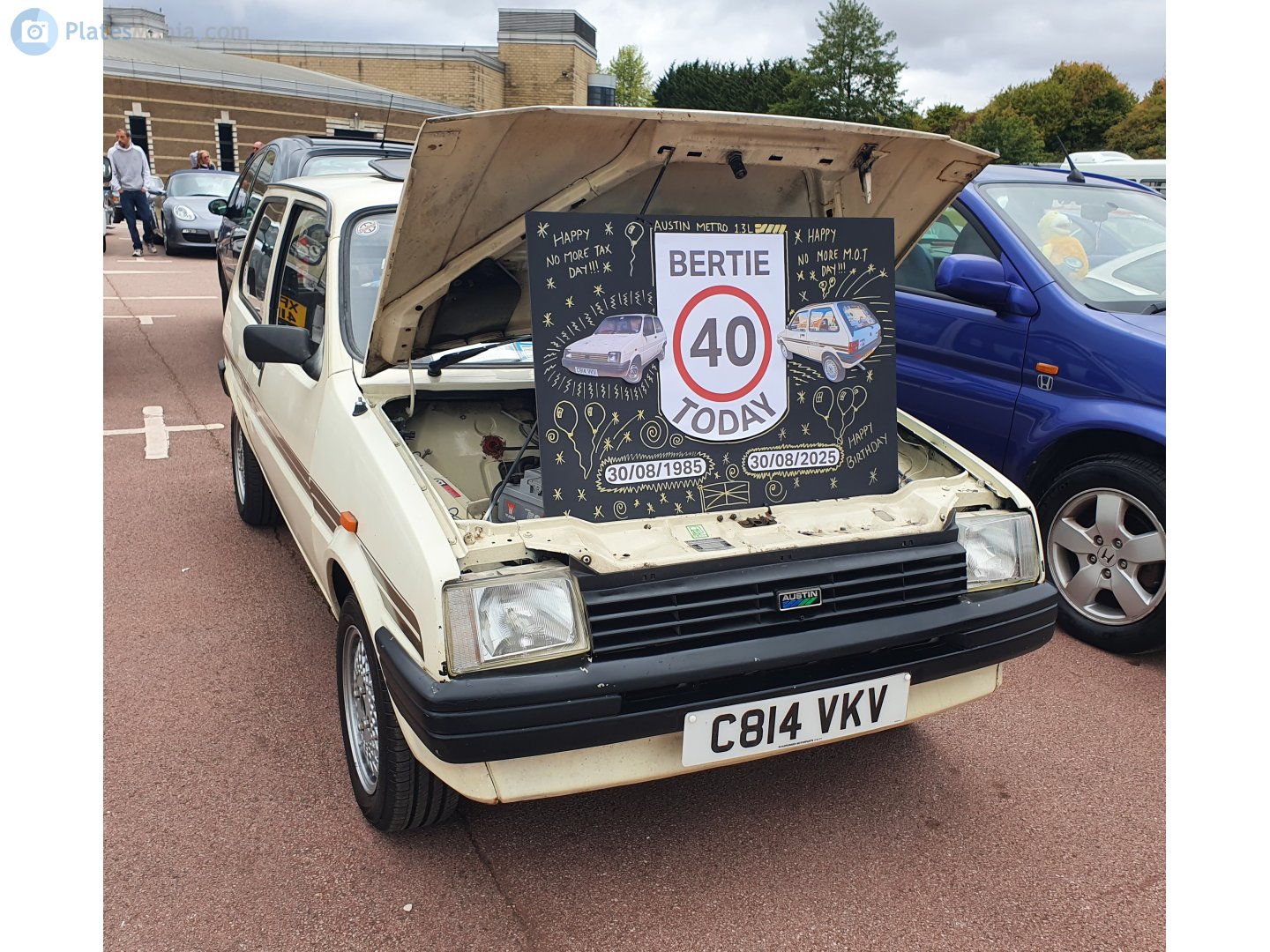 C814VKV, Austin Metro 