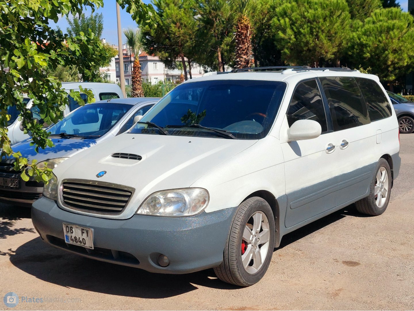 06 FY 4840, Kia Carnival 1st gen (KV) 1998–2001