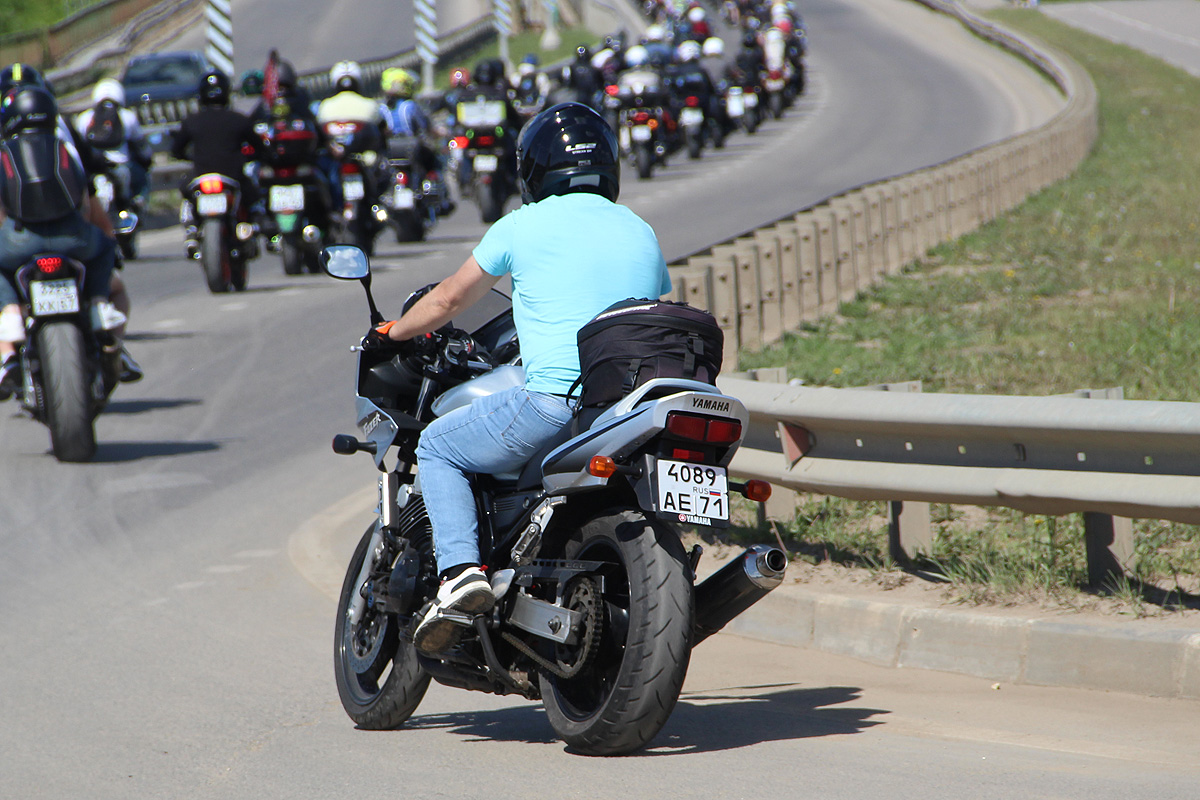 4089 ае 71, Yamaha FZ S600 Fazer, 1997–2003 (S400; JP-market, 1997–2000)