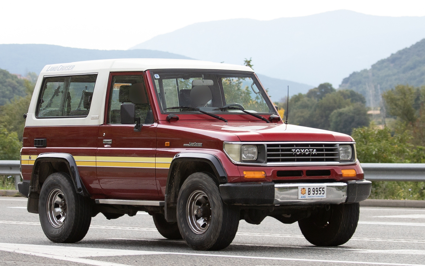 B 9955, Toyota Land Cruiser Prado 1st gen 3-door SUV (J71-J73), 1990–1996