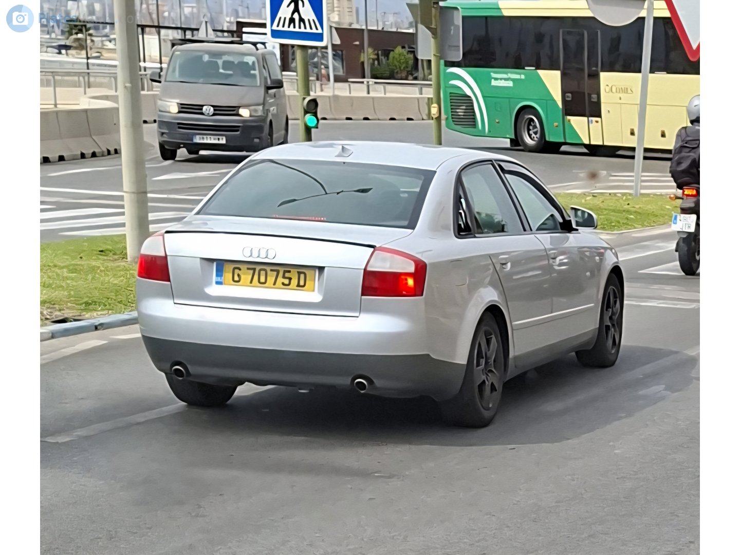 G 7075 D, Audi A4 2nd gen Sedan (B6/8E2), 2000–2004