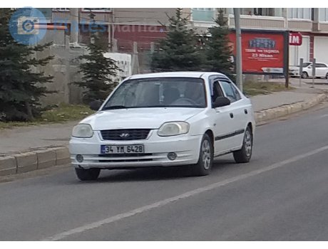 34 YM 6428, Hyundai Accent