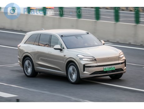 京A·E89519, Onvo L90