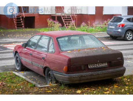 е662ан977, Ford Taurus