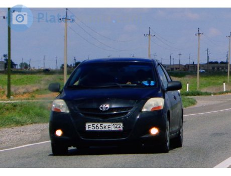 е565ке122, Toyota Yaris