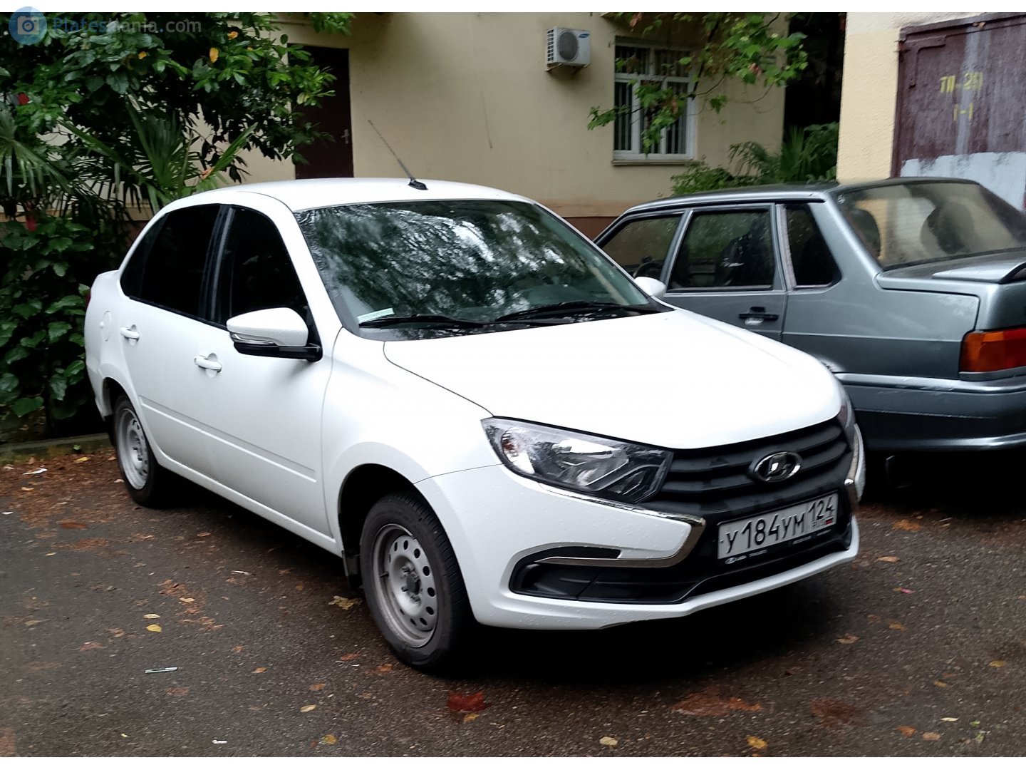 у 184 ум 124, Lada (VAZ) 2190 Granta 2190, facelift, 2018–