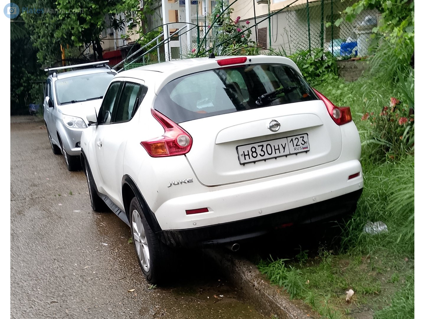 н 830 ну 123, Nissan Juke 1st gen (F15), 2010–2014
