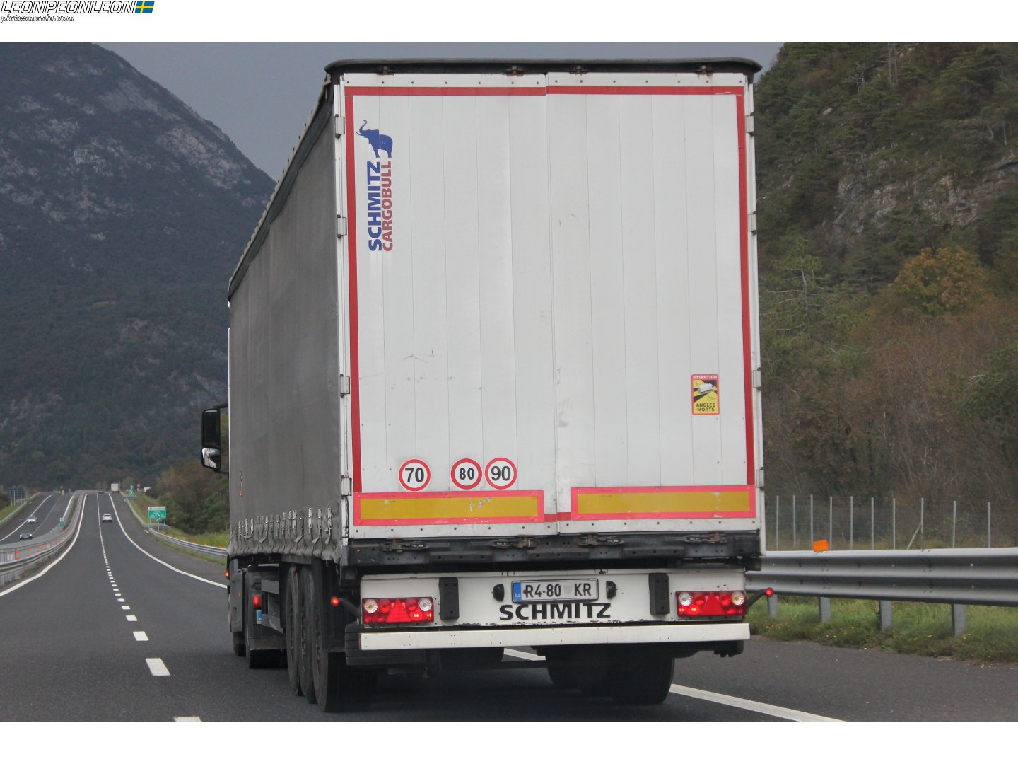 R4-80 KR, Schmitz SCS 