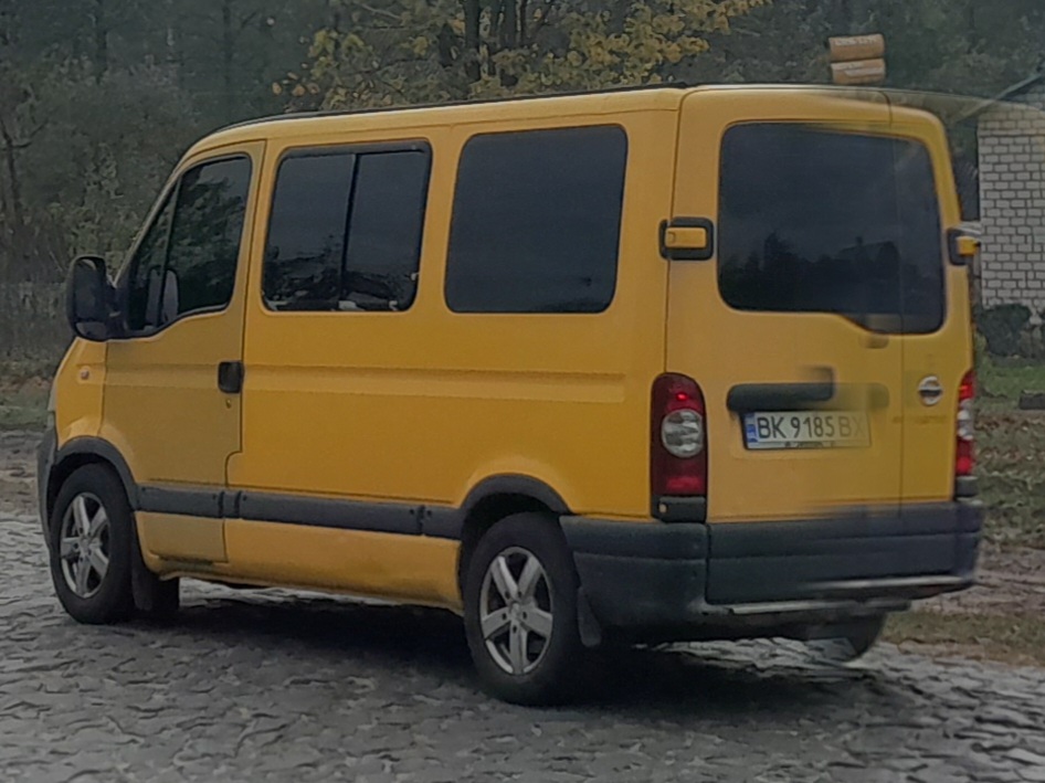 BK 9185 BX, Nissan Interstar 1st gen Van (X70), 2001–2003