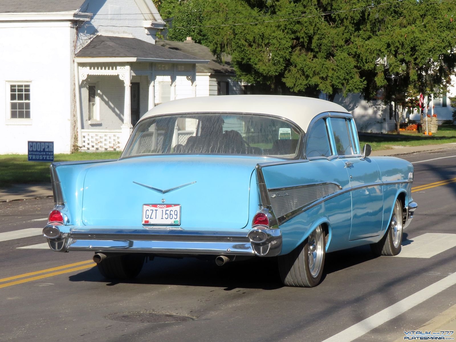 GZT 1569, Chevrolet Bel Air 2nd gen 1957 2-door Hardtop (2454; A-body), 2nd facelift, 1956–1957