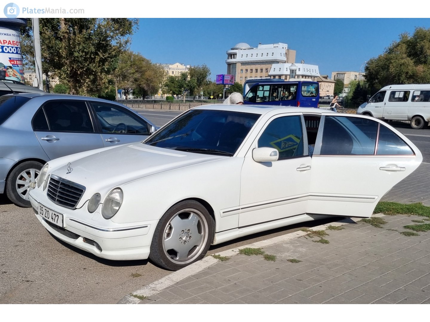35 ZO 477, Mercedes-Benz E-Klasse 2nd gen Sedan (W210), 1995­–2002
