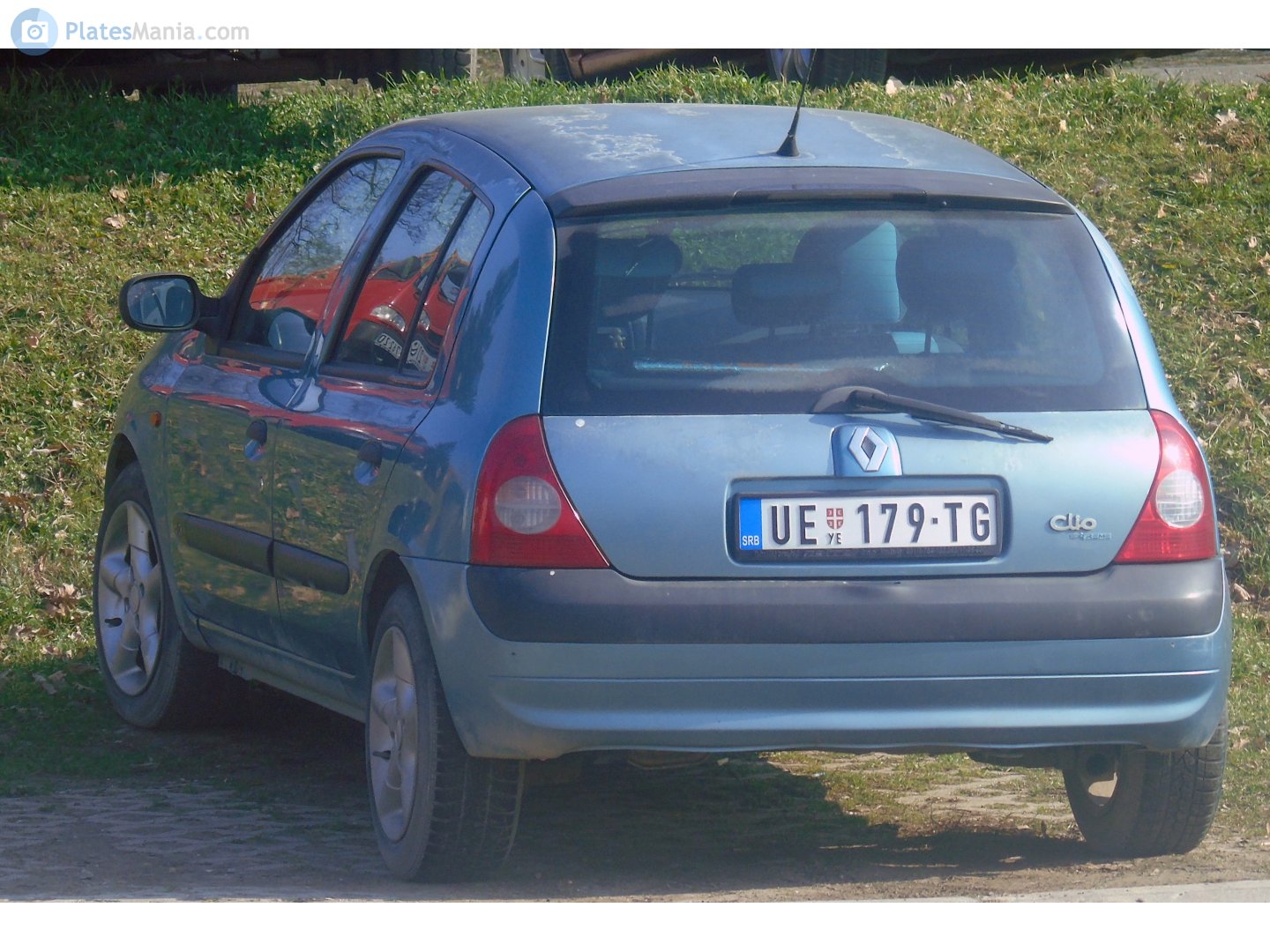 UE 179-TG, Renault Clio 2nd gen 5-door Hatch (B65), 1st facelift, 2001–2006