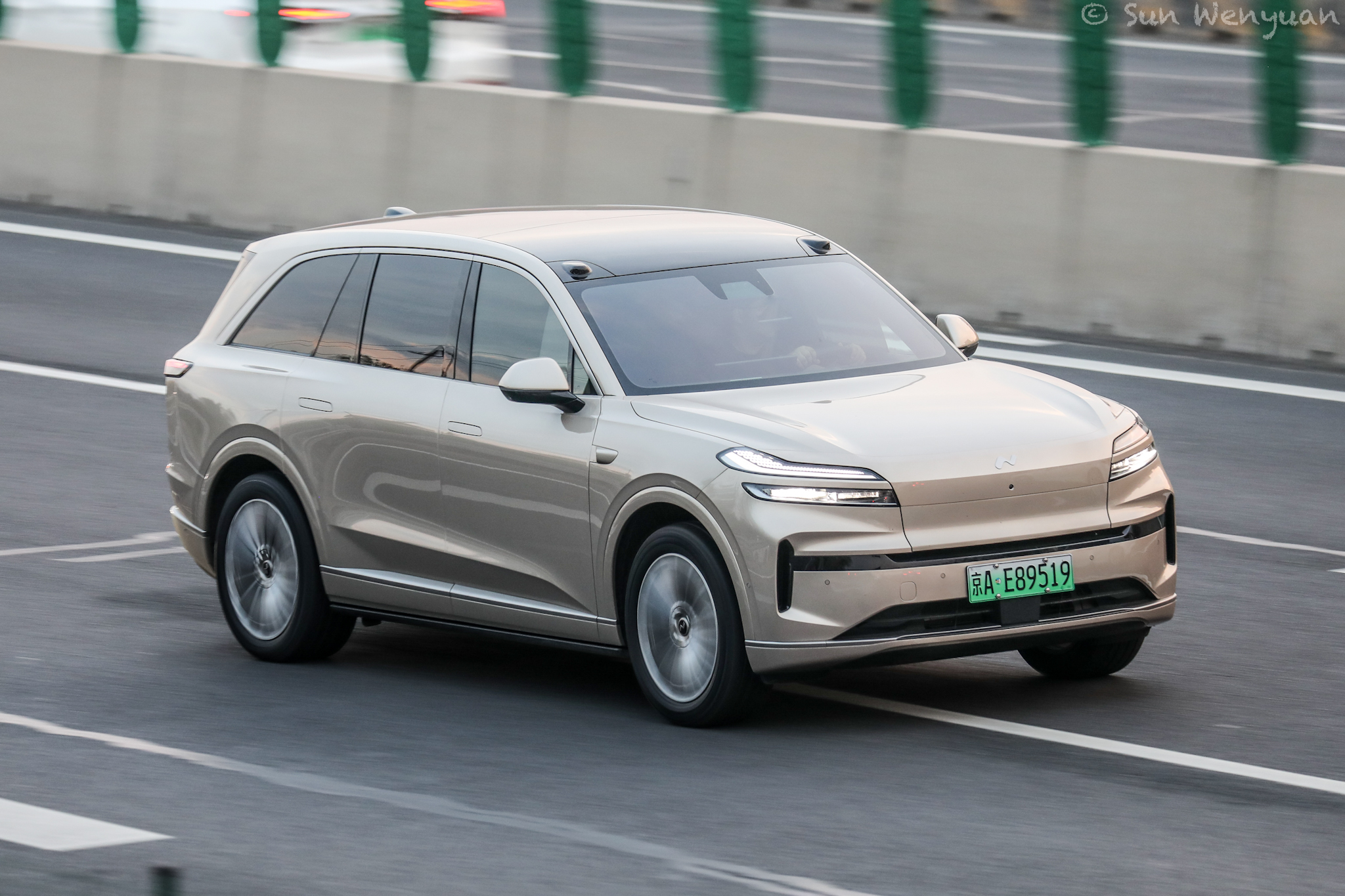 京A·E89519, Onvo L90 