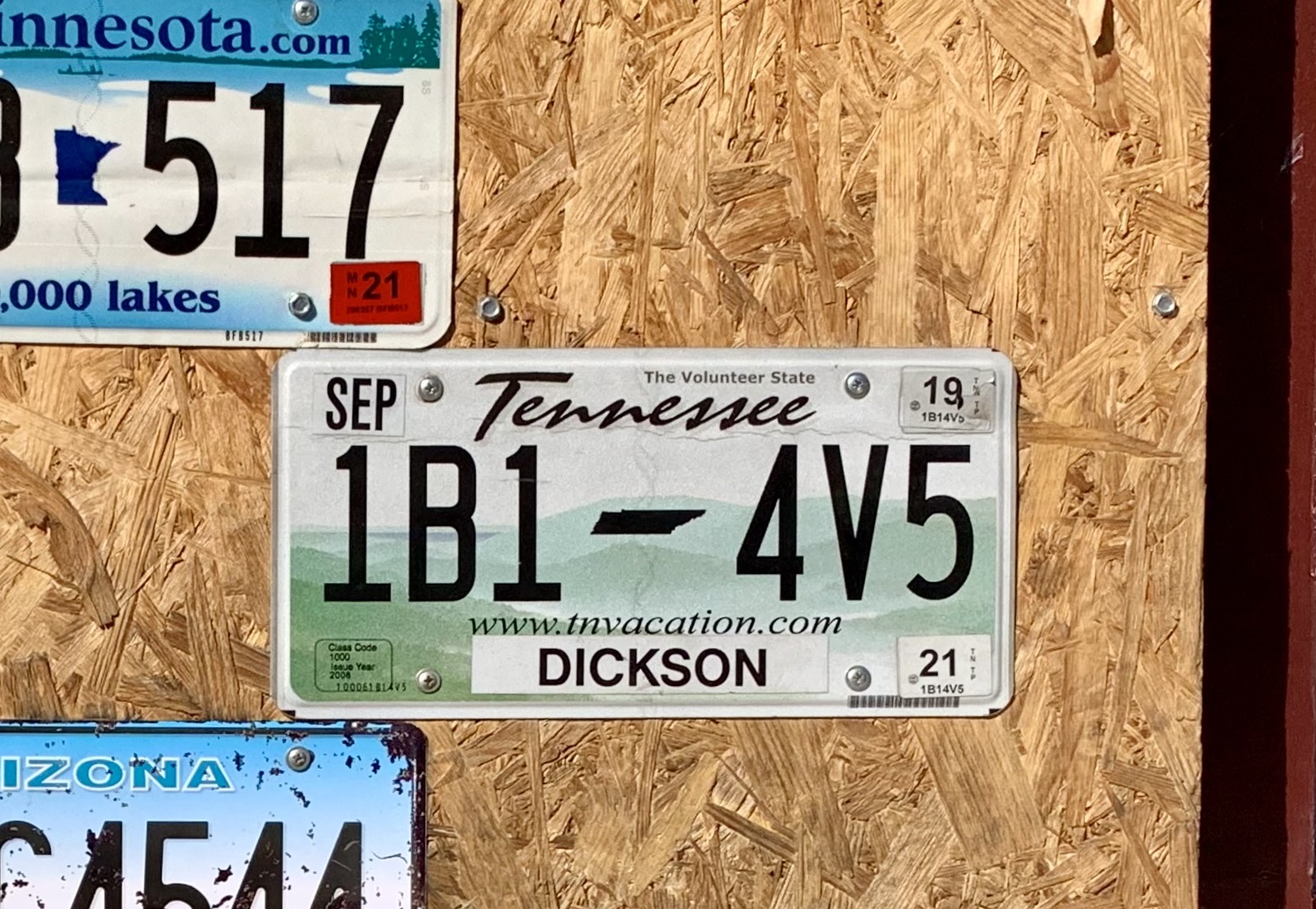 1B1-4V5, License plate without vehicle 