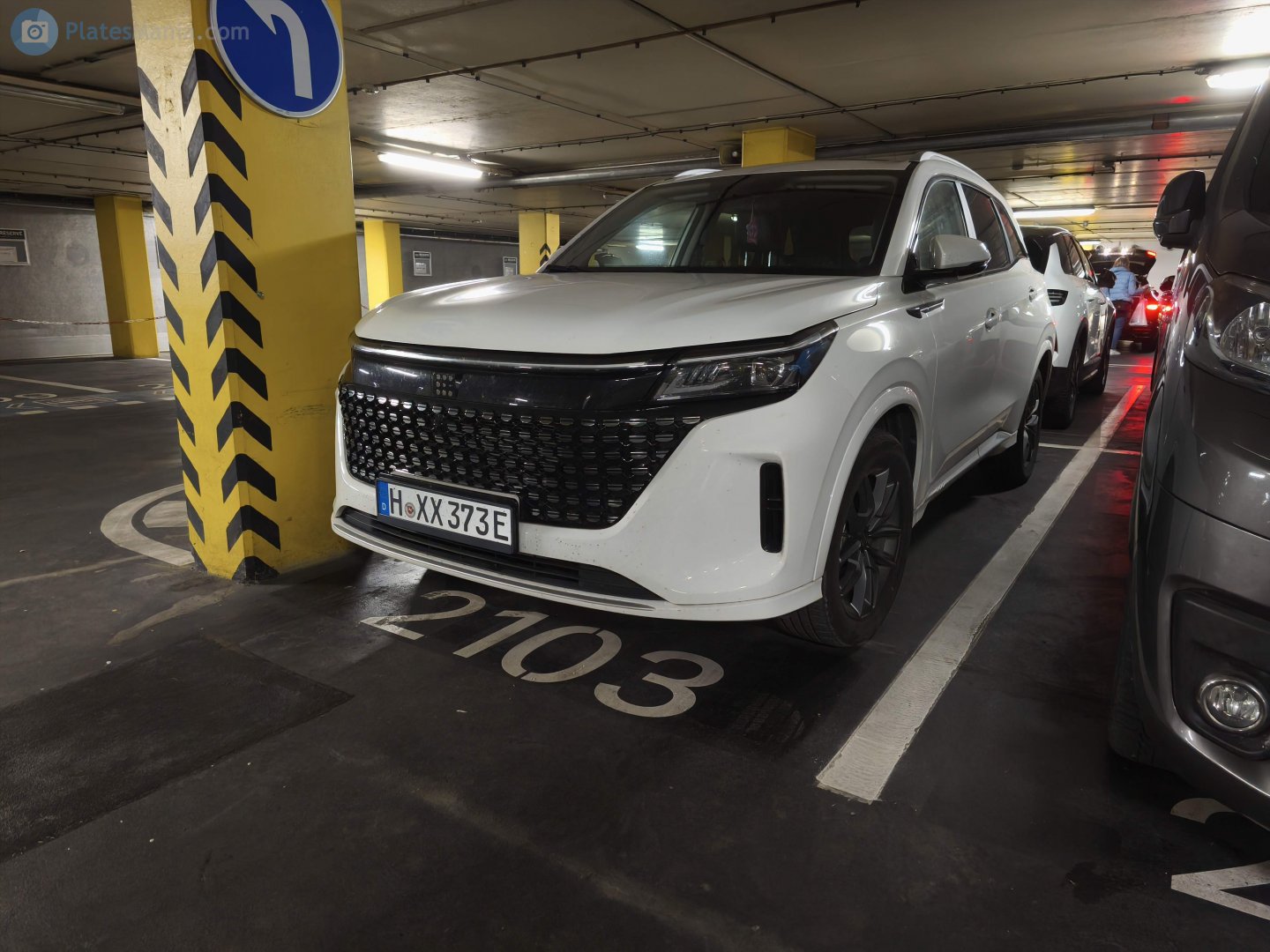 H XX 373 E, DFSK (Fengon/Glory) 600/E5 