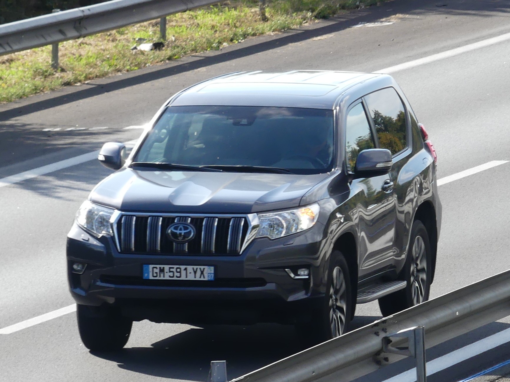 GM-591-YX, Toyota Land Cruiser Prado 4th gen 3-door SUV (J155), 2nd facelift, 2017–2023