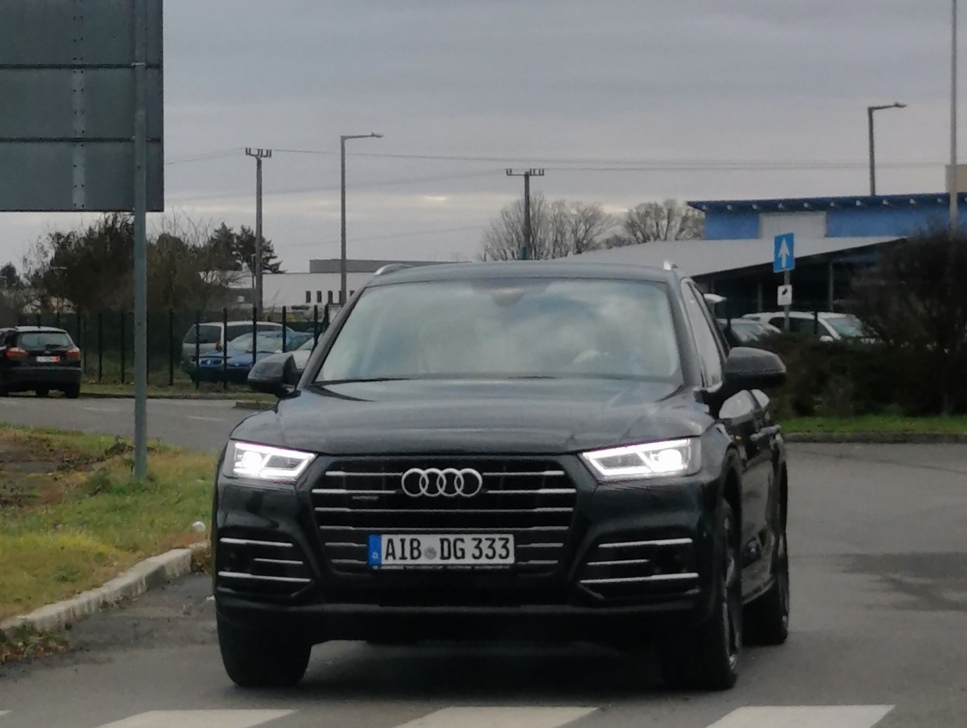 AIB DG 333, Audi Q5 2nd gen SUV (FYB), 2017–2020